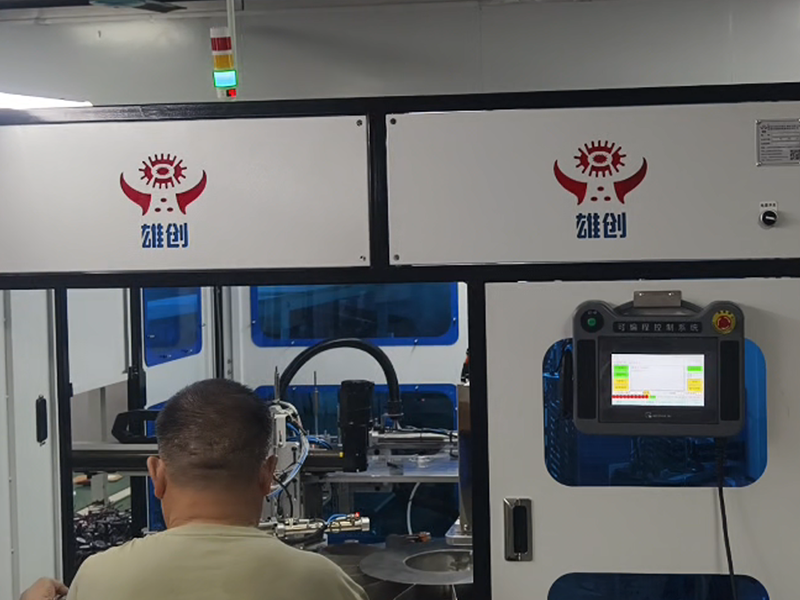 液壓風扇組裝機（酷寧）